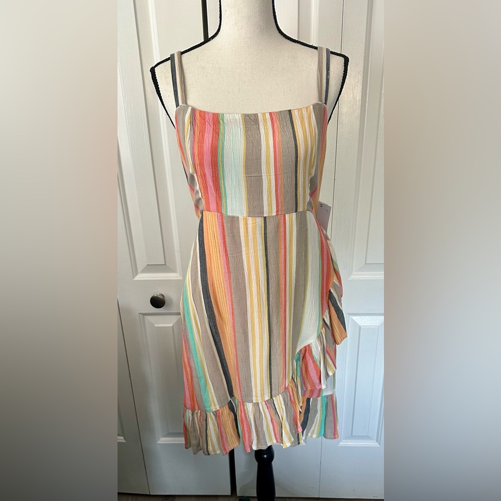 DESIGNED BY O’NEILL!! NWT RUFFLED STRIPED SUNDRESS WITH ADJUSTABLE BUTTON STRAPS